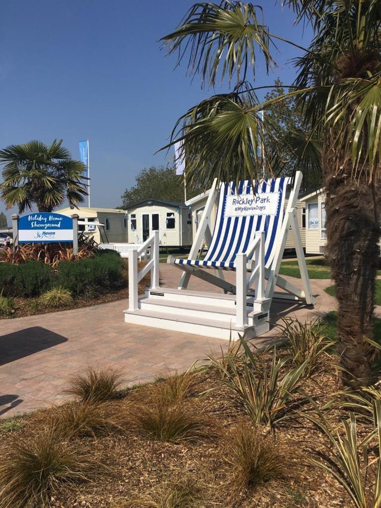 Rockley Park - Coral Hotel Пул Екстериор снимка